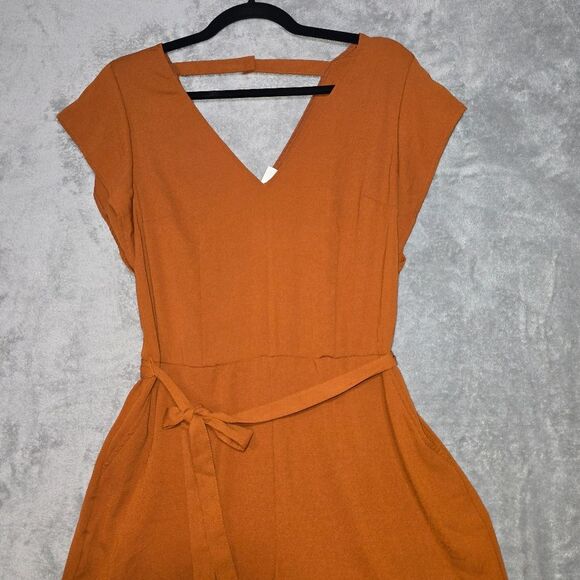 A new day size medium jumpsuit - Picture 2 of 10